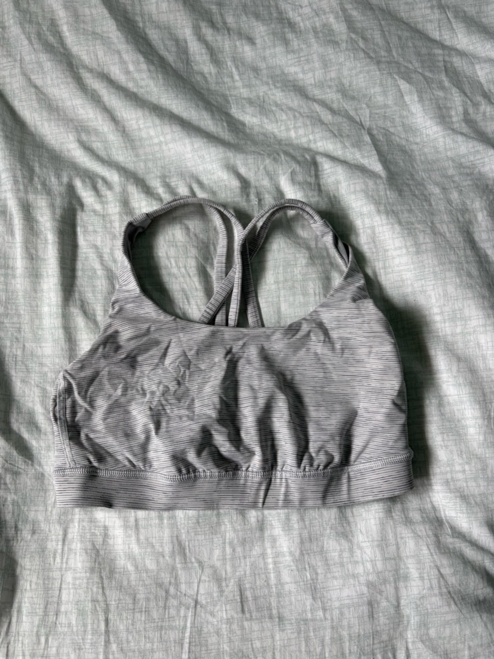 Lululemon energy bra size 6